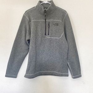Mens half zip pullover Fleece sweater 🤍size M